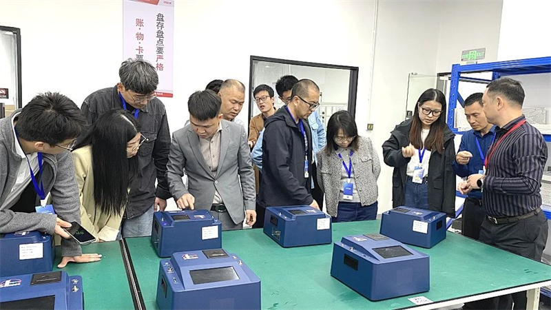 智火柴副總經理——彭偉牽頭，組織了一場全方面而深入的企業參觀活動